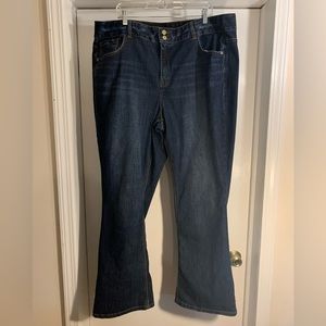 🌸flash sale🚨Lane Bryant T3 boot cut jeans